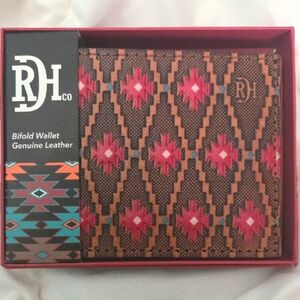Leather Bifold Wallet with Geometric Pattern